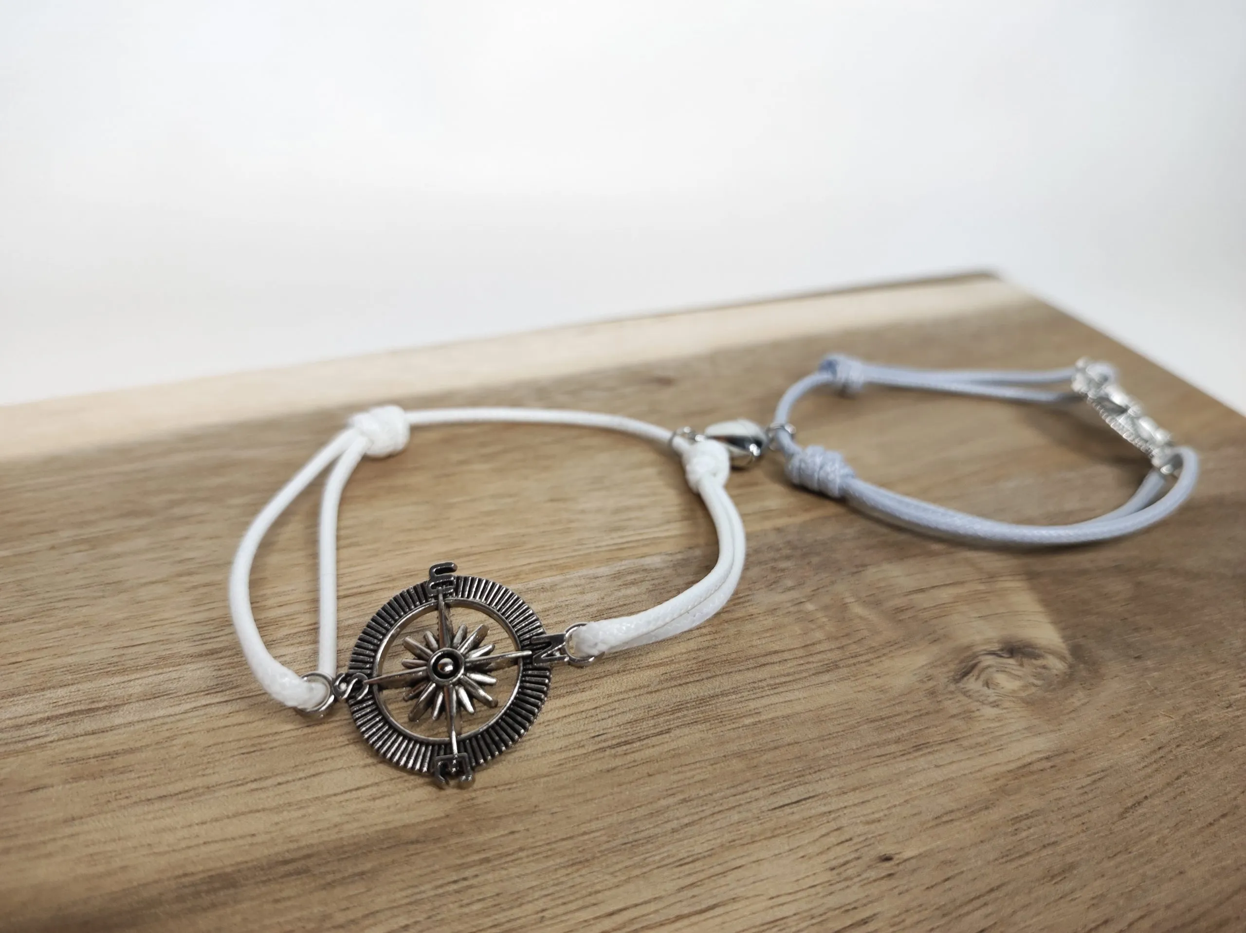Bracelets Couple – Boussole Magnétiques Coeur
