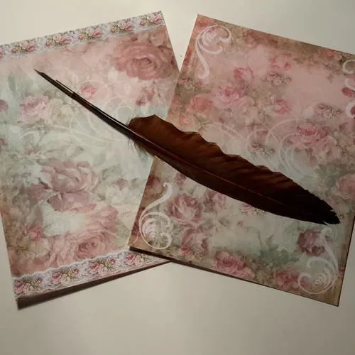 Lot de 2 feuilles papier scrapbooking,  shabby chic, roses, arabesques. . papier épais 250g  scrap