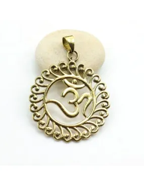 Pendentif Aum travaillé en laiton